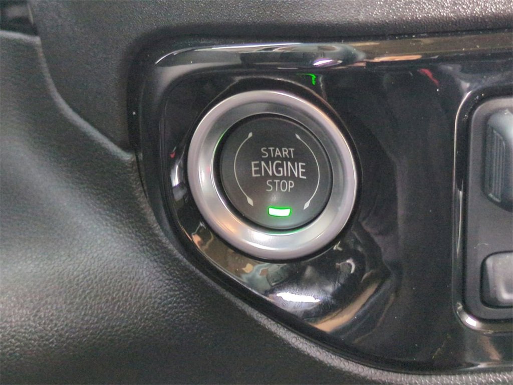 Certified 2025 Chevrolet Silverado 1500 LT w/ Z71 Off-Road Package image 17