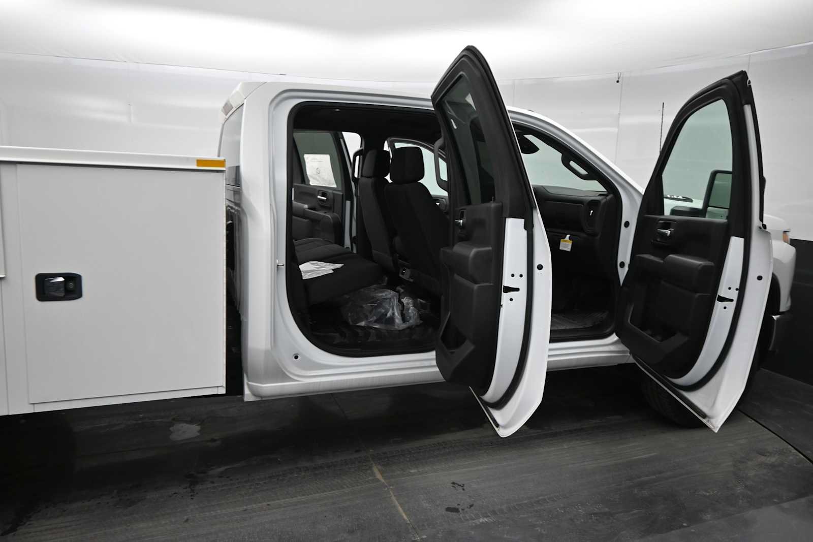 Used 2024 Chevrolet Silverado 3500 W/T w/ WT Convenience Package AWD/4WD image 15