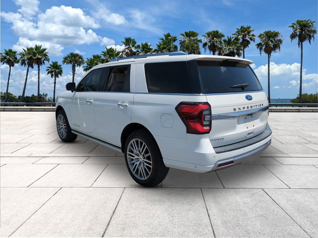 Certified 2022 Ford Expedition Platinum RWD image 5