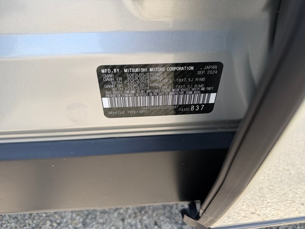 Used 2025 Mitsubishi Outlander ES AWD/4WD image 31