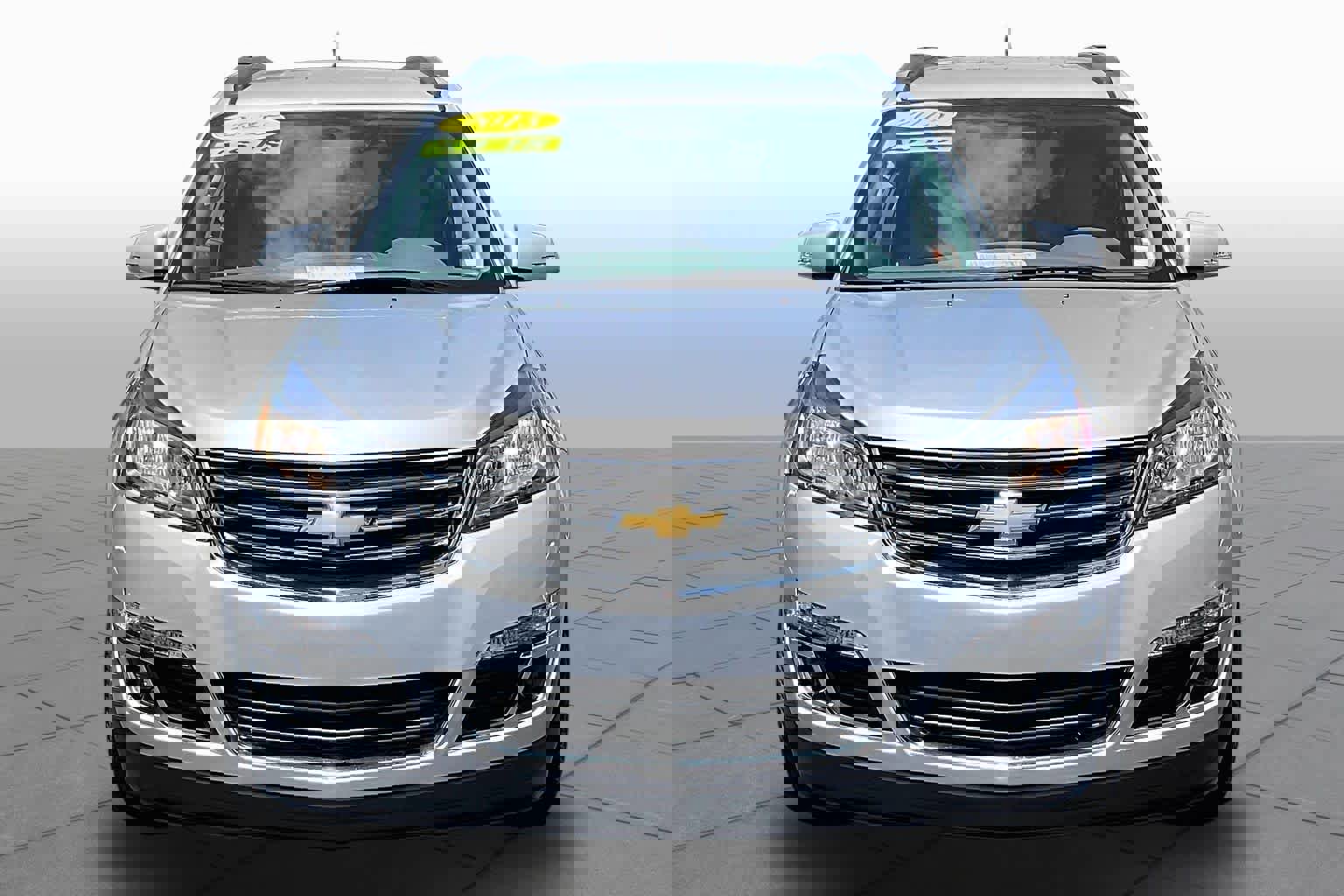 Used 2015 Chevrolet Traverse LT image 4