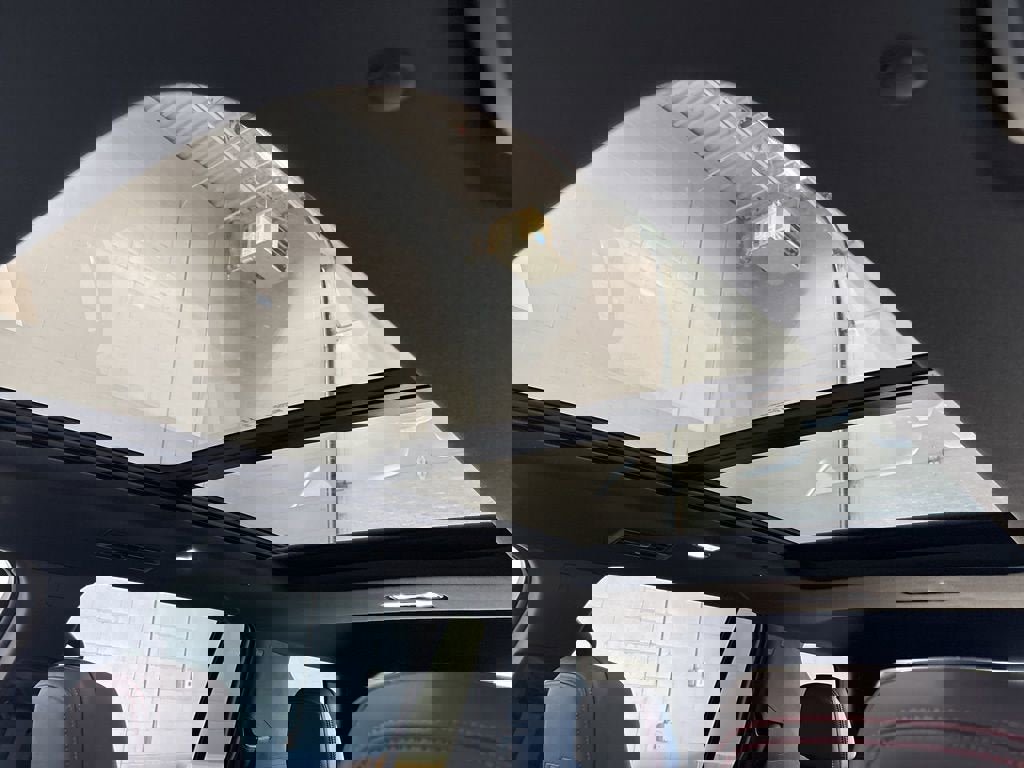 New 2026 Chevrolet Traverse RS w/ LPO, Floor Liner Package AWD/4WD image 27