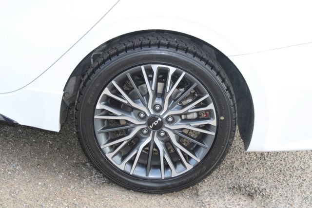 Used 2024 Kia Forte GT-Line FWD image 9