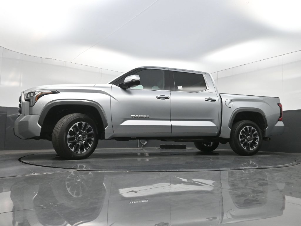 Used 2022 Toyota Tundra Limited AWD/4WD image 31