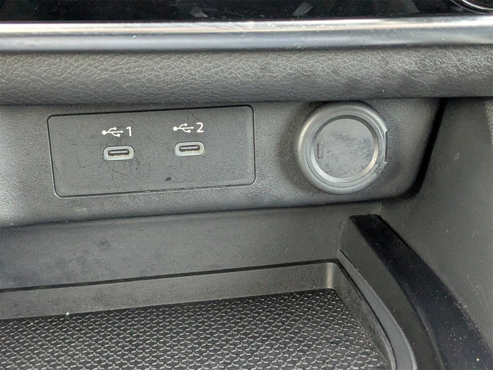 Used 2025 Nissan Rogue S image 22