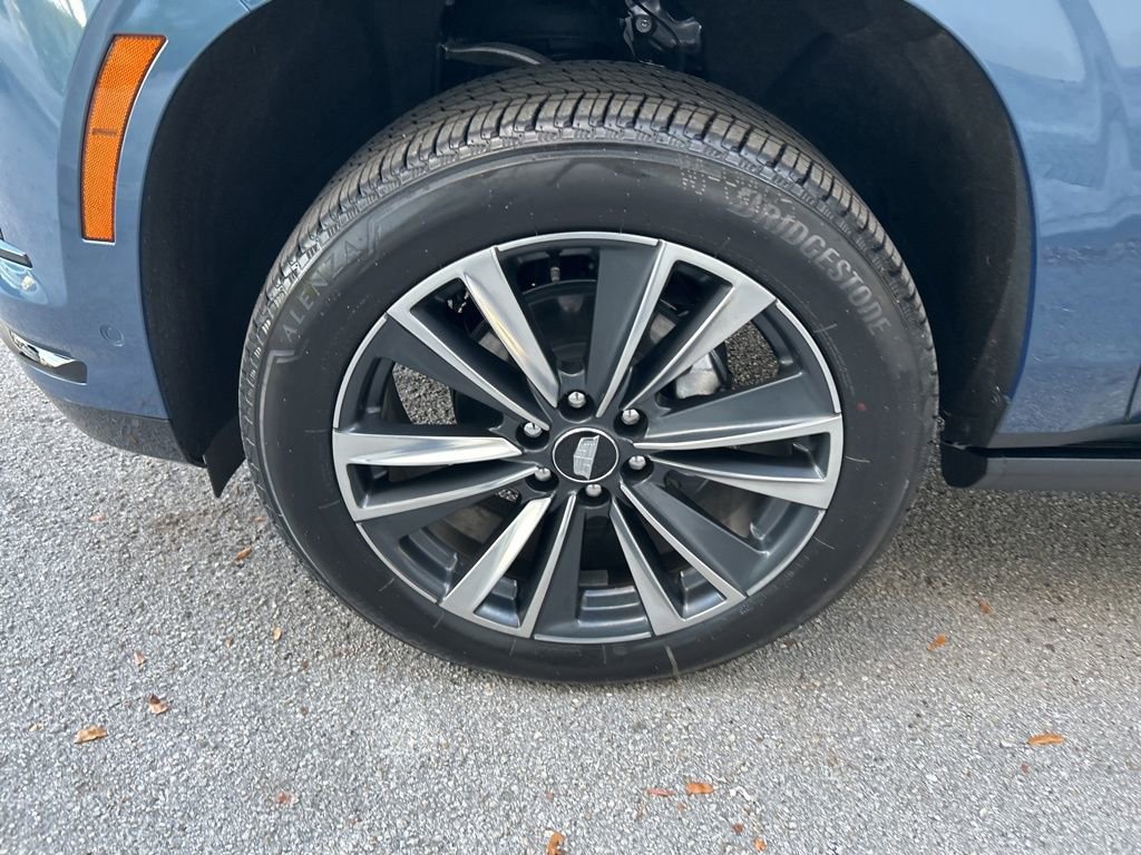 Used 2026 Cadillac Escalade Sport image 14