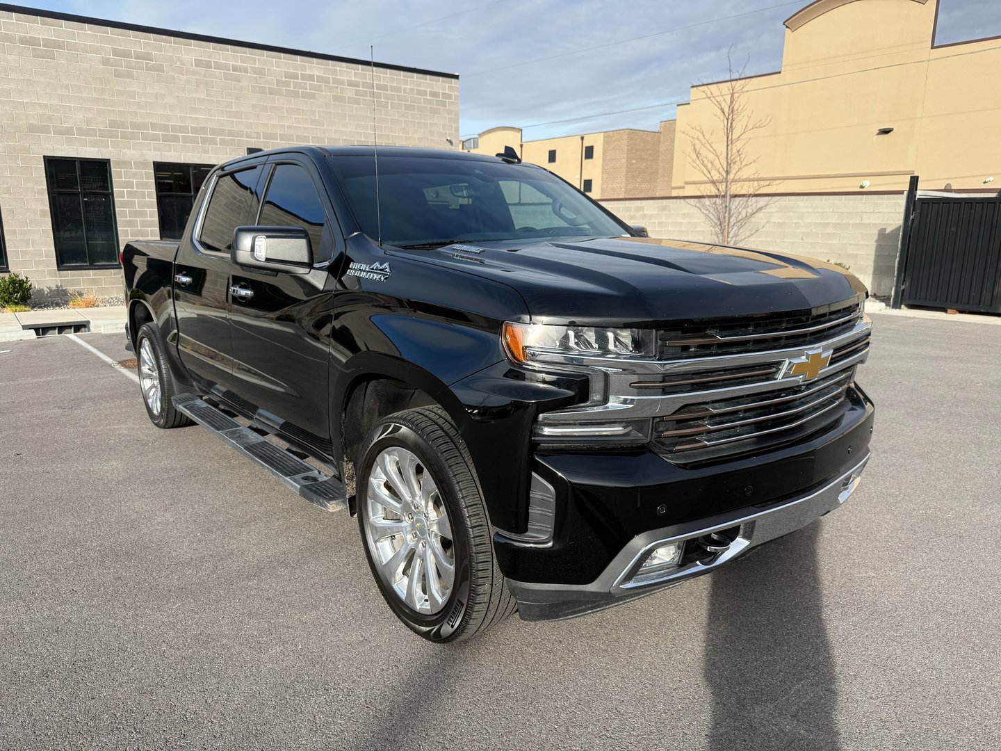 Used 2020 Chevrolet Silverado 1500 High Country w/ Technology Package