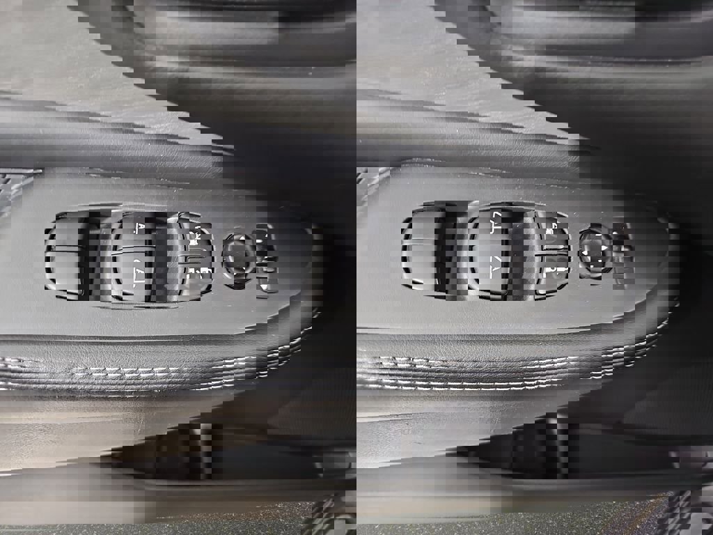 Used 2016 Nissan Murano S image 30