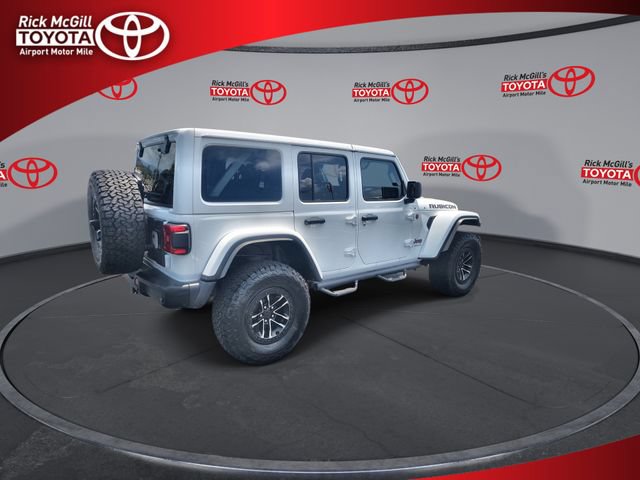 Used 2024 Jeep Wrangler Unlimited Rubicon AWD/4WD image 8