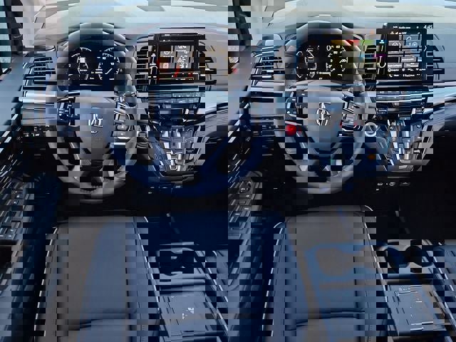 New 2026 Honda Odyssey Touring image 6