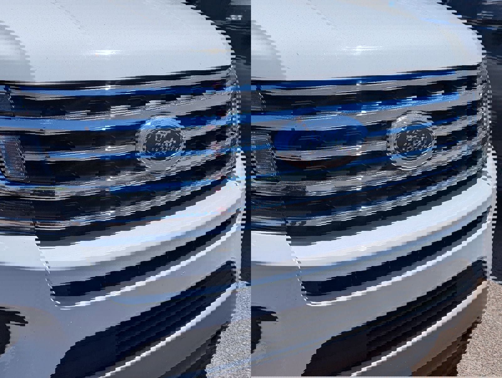 Used 2020 Ford Expedition XLT w/ Equipment Group 202A image 4