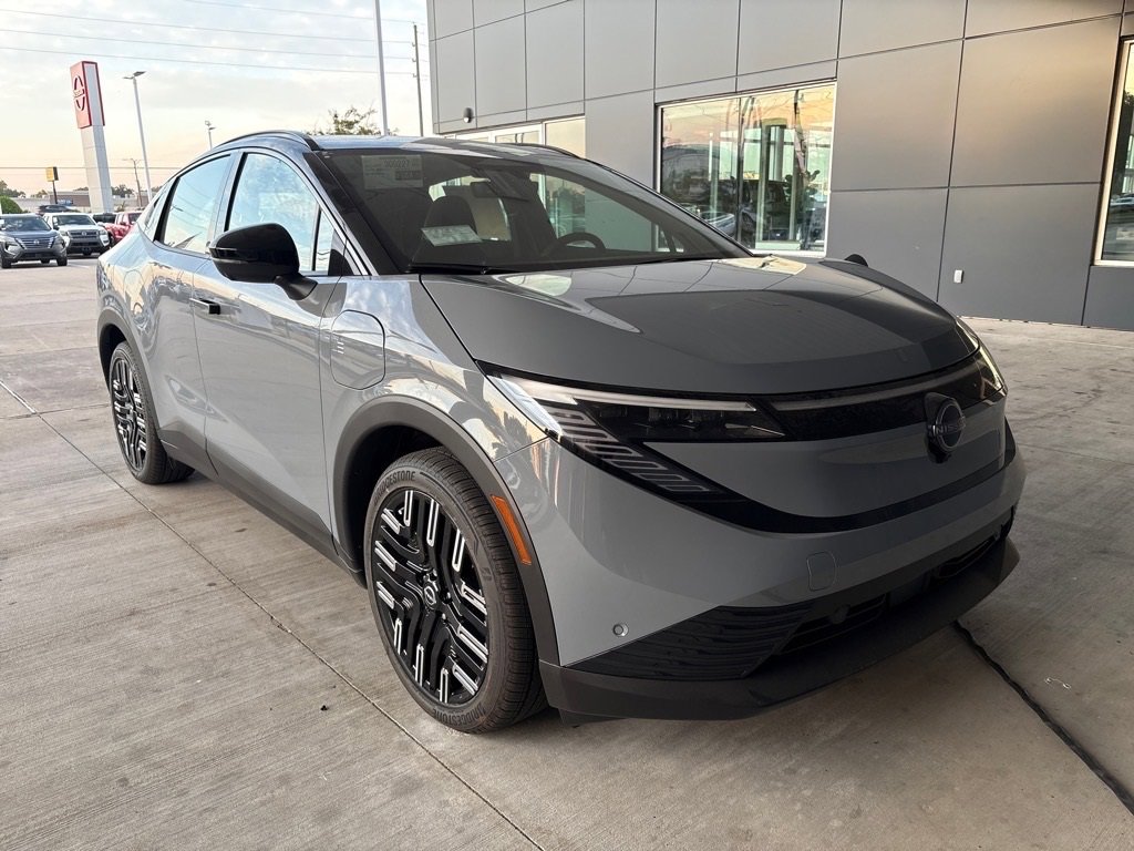 New 2026 Nissan Leaf Platinum+ w/ Cargo Package (Platinum+)