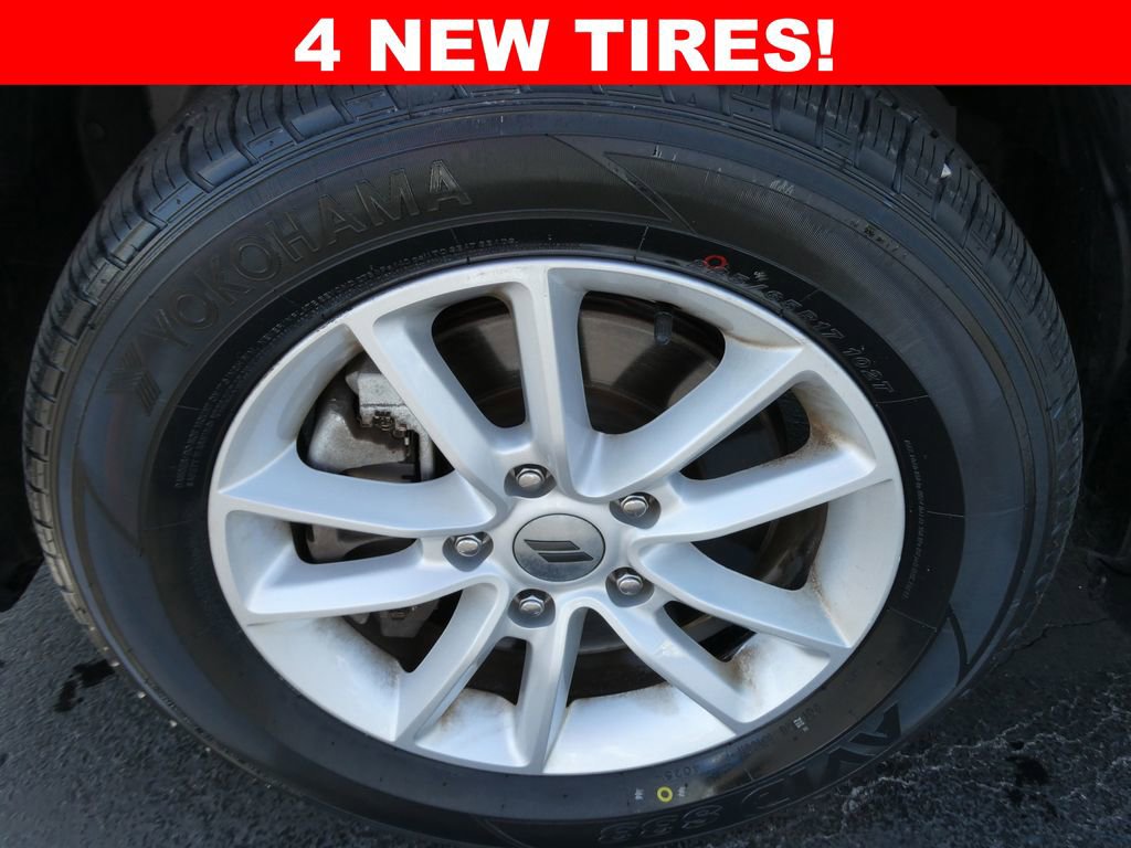 Used 2019 Dodge Journey SE w/ Premium Group FWD image 4