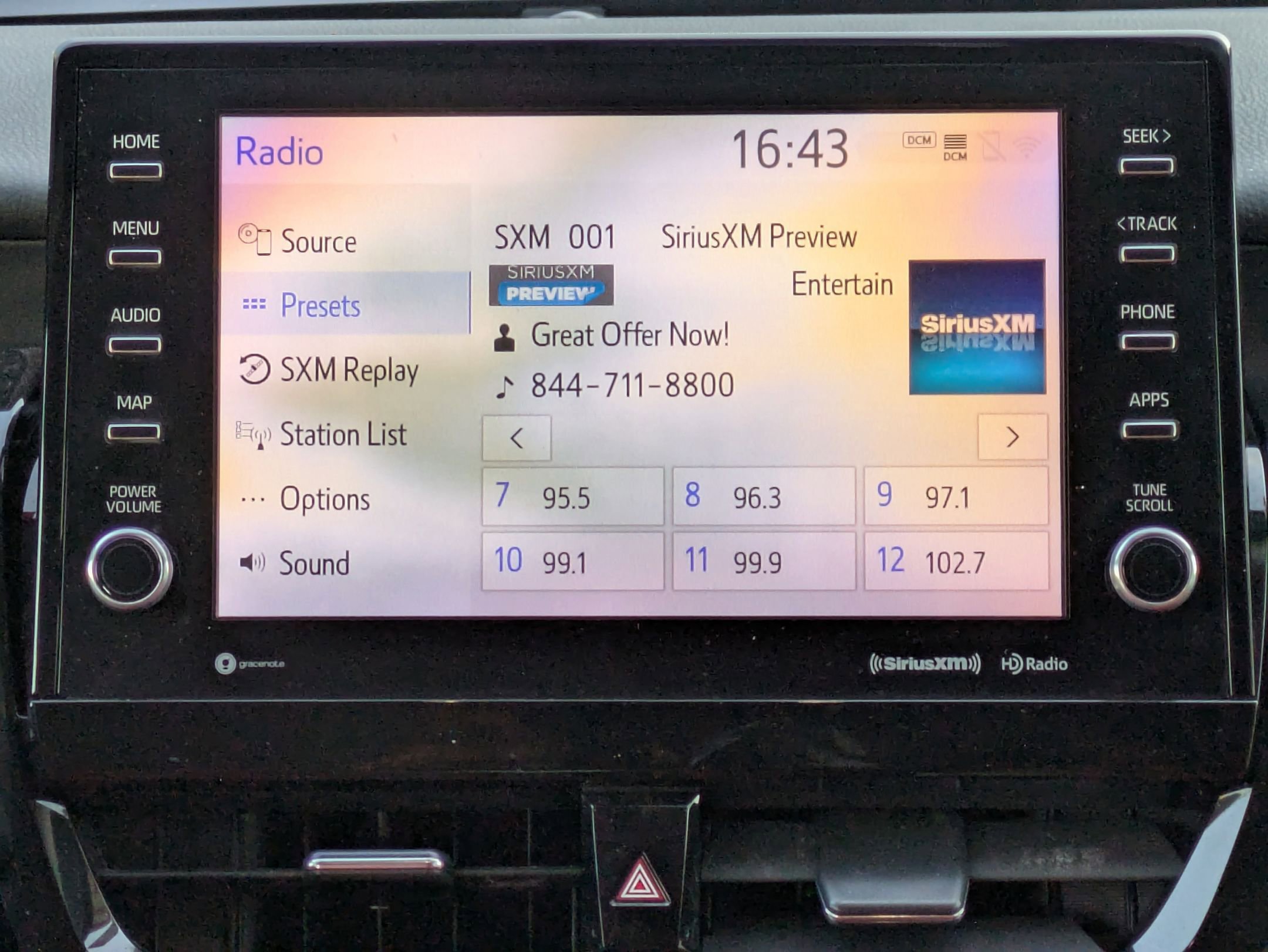 Used 2021 Toyota Camry XSE FWD image 27