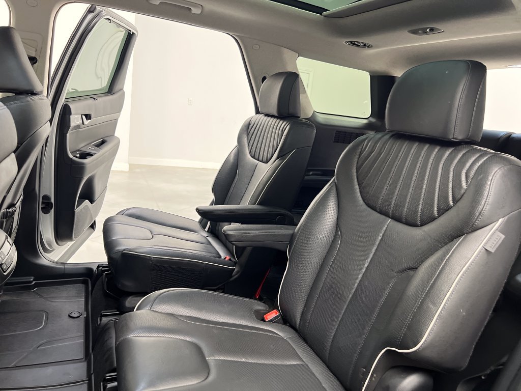 Used 2024 Hyundai Palisade Limited AWD/4WD image 19