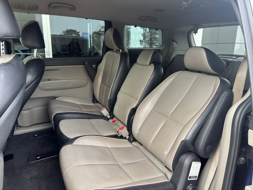 Used 2019 Kia Sedona EX image 7