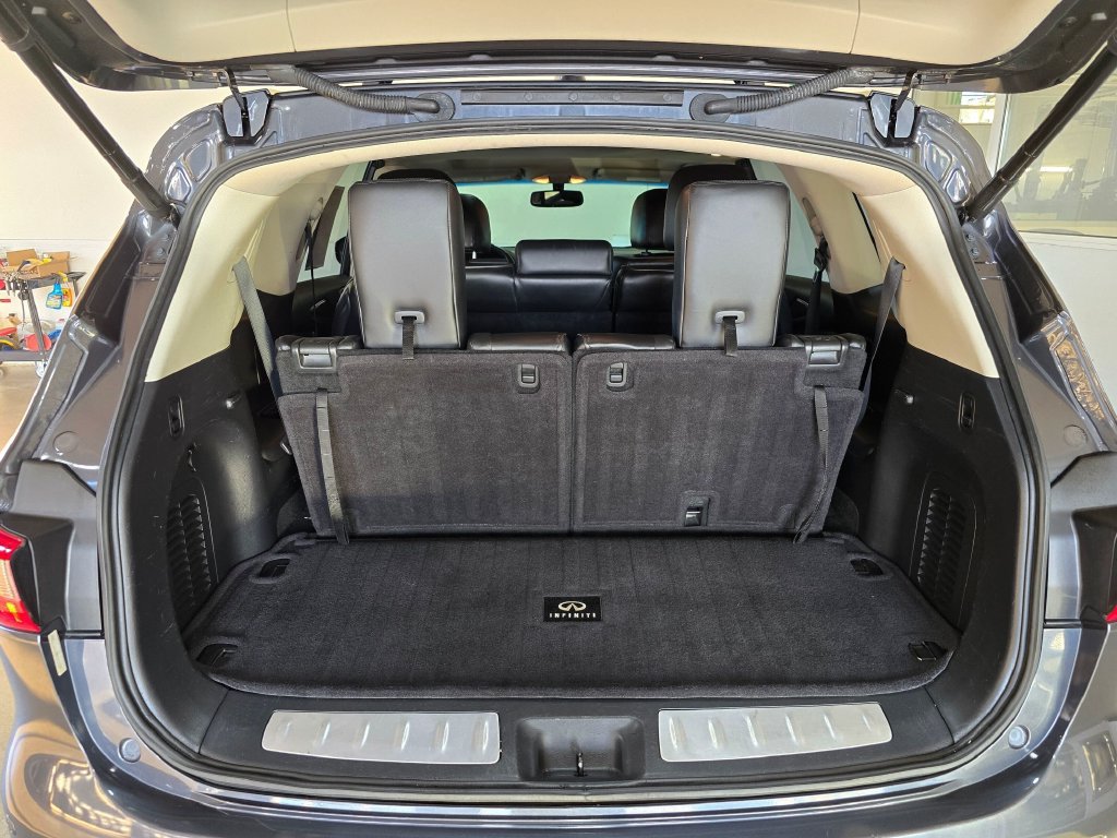 Used 2013 INFINITI JX35 AWD w/ Premium Pkg image 30