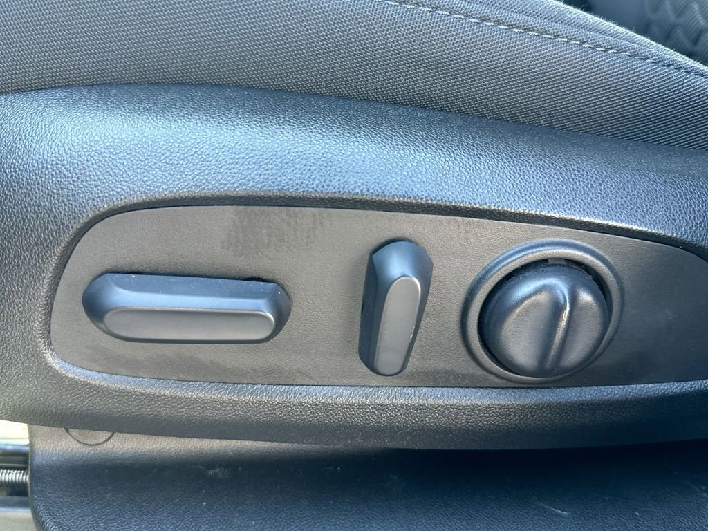 Used 2022 Chevrolet Blazer LT image 14