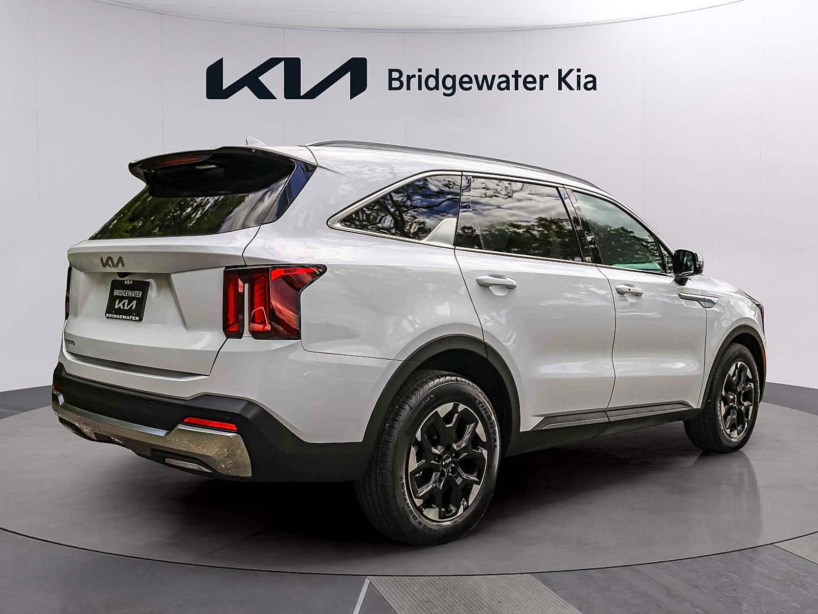 Certified 2026 Kia Sorento S w/ S Panoramic Sunroof Package FWD image 6