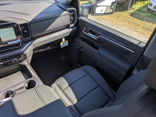 New 2026 GMC Sierra 2500 SLT w/ SLT Premium Package AWD/4WD image 16