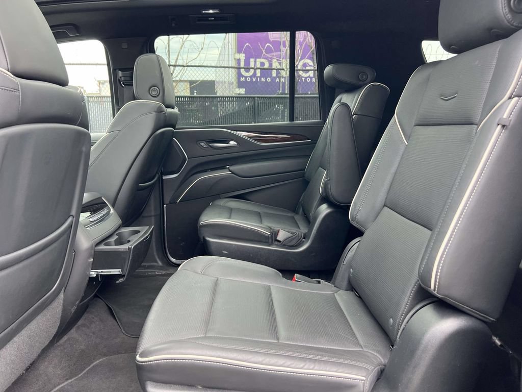 Used 2023 Cadillac Escalade ESV Premium Luxury AWD/4WD image 11