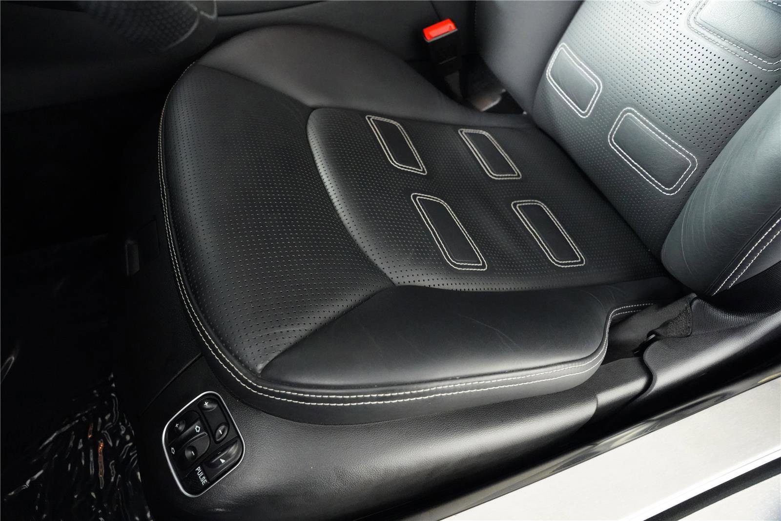 Used 2009 Mercedes-Benz SL 65 AMG image 34