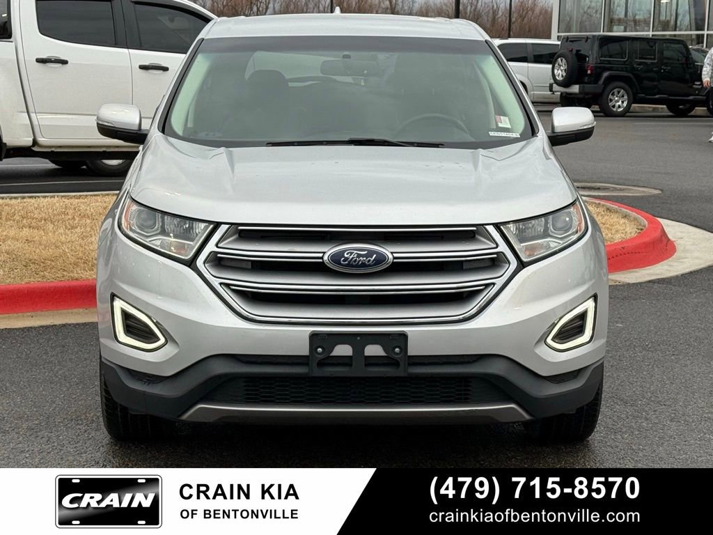 Used 2017 Ford Edge Titanium FWD image 2
