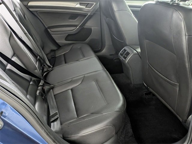 Used 2015 Volkswagen Golf SE image 28