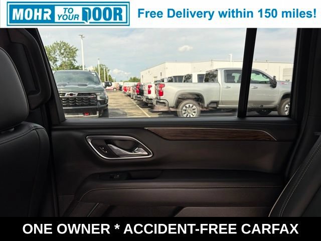 Used 2021 Chevrolet Suburban Premier w/ Premium Package AWD/4WD image 39