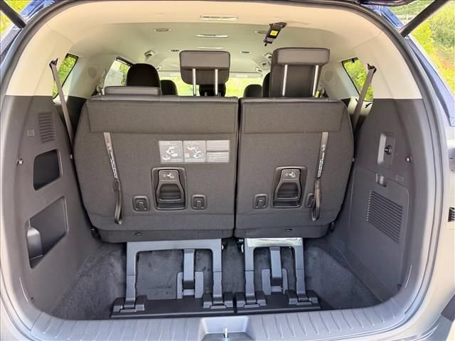 New 2026 Kia Carnival EX FWD image 27