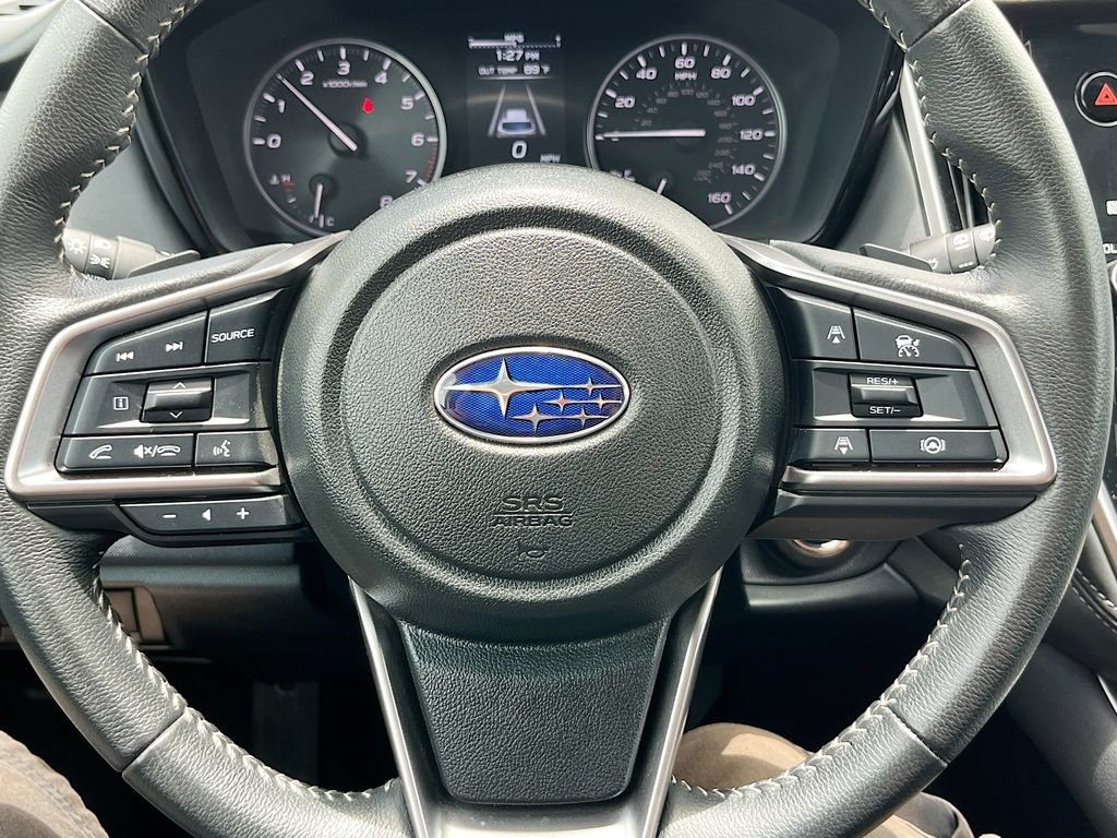 Used 2025 Subaru Outback Premium AWD/4WD image 11