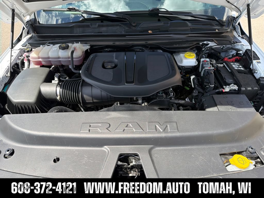 Used 2025 RAM 1500 Big Horn AWD/4WD image 24