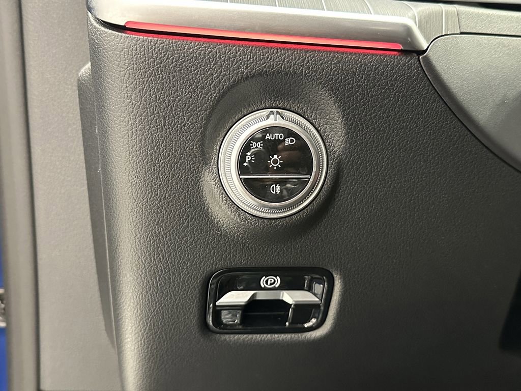 Certified 2024 Mercedes-Benz CLE 300 4MATIC Coupe image 31