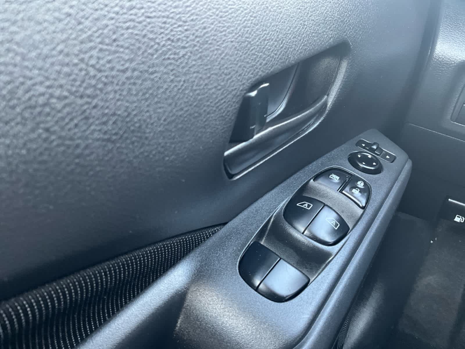 Used 2025 Nissan Kicks Play S FWD image 18
