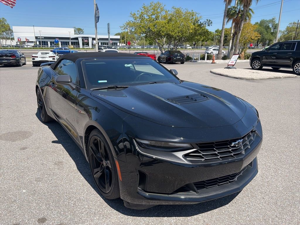 Used 2020 Chevrolet Camaro LT image 1