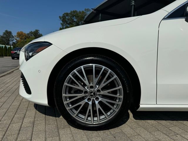Used 2024 Mercedes-Benz CLA 250 4MATIC image 23