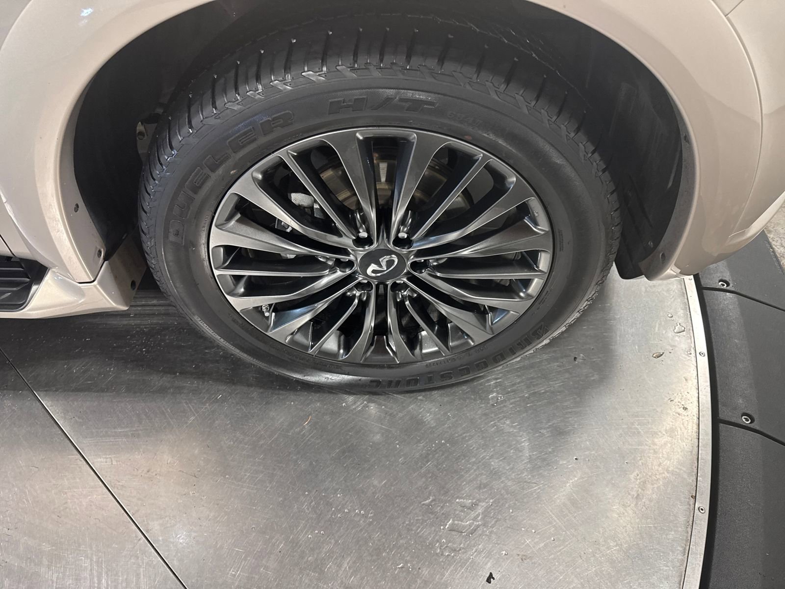 Used 2023 INFINITI QX80 Sensory w/ Cargo Package image 14