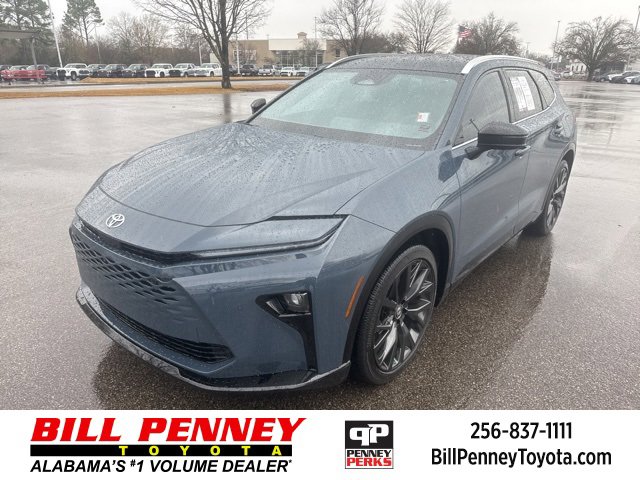 Used 2025 Toyota Crown Signia image 1