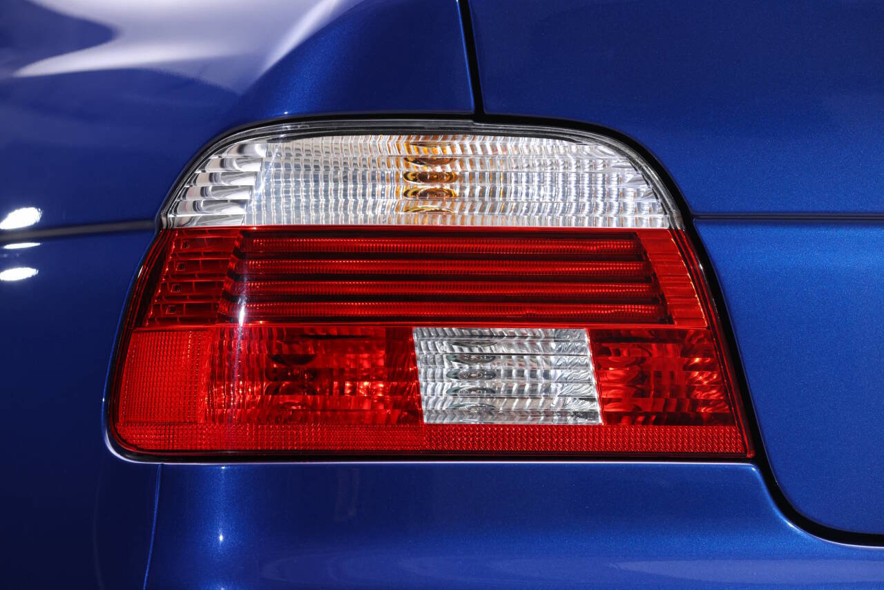 Used 2002 BMW M5 image 20