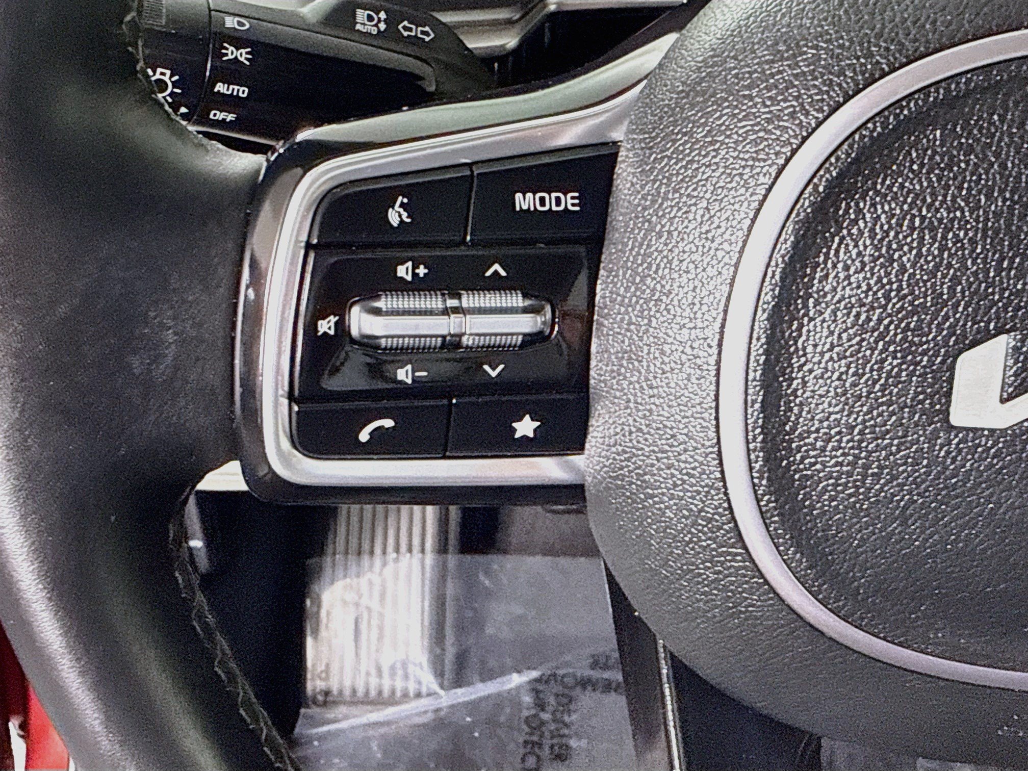 Used 2025 Kia Sorento S w/ Panoramic Sunroof Package FWD image 14