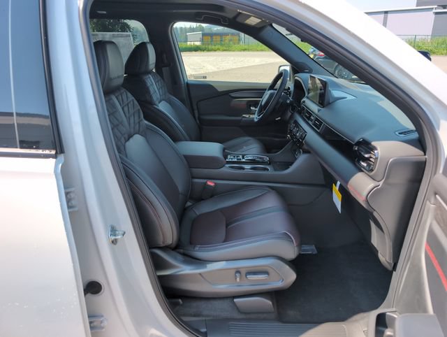 New 2026 Honda Pilot Black Edition image 11