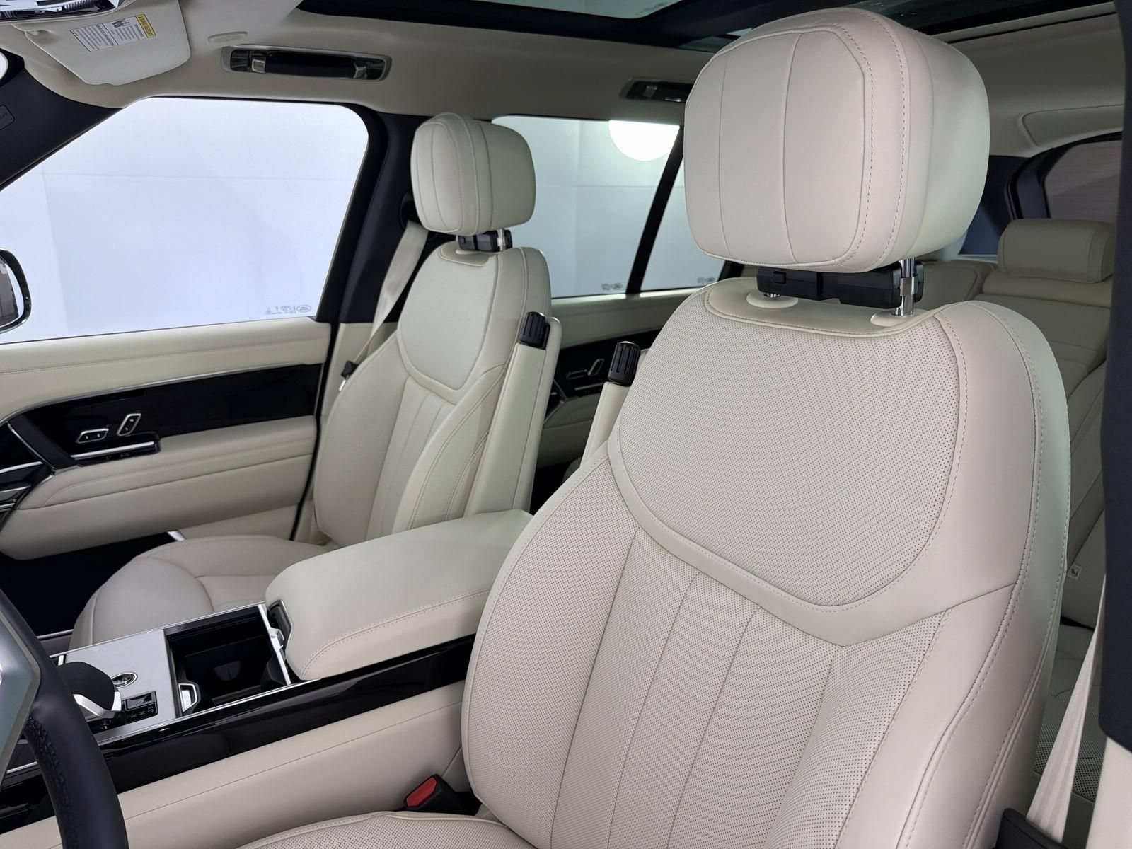 New 2026 Land Rover Range Rover SE AWD/4WD image 24