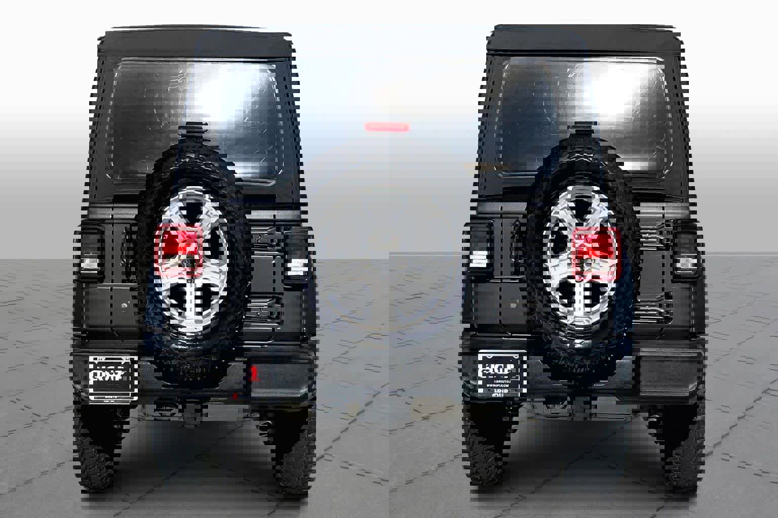 Used 2019 Jeep Wrangler Unlimited Sport S image 4