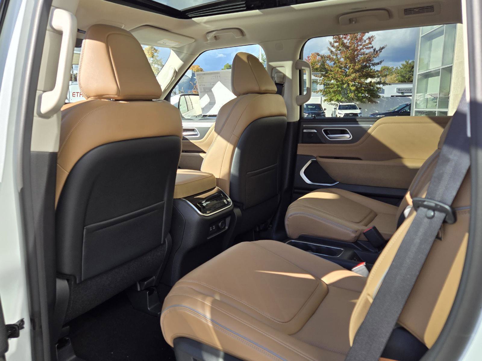 New 2026 INFINITI QX80 Luxe image 21