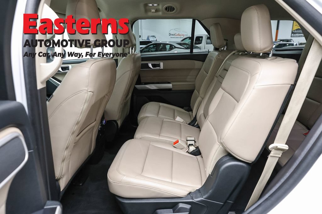 Used 2022 Ford Explorer XLT w/ Equipment Group 202A AWD/4WD image 22
