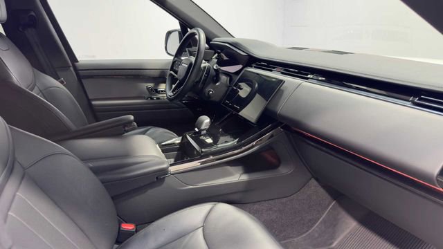 Used 2024 Land Rover Range Rover Sport Dynamic SE image 14