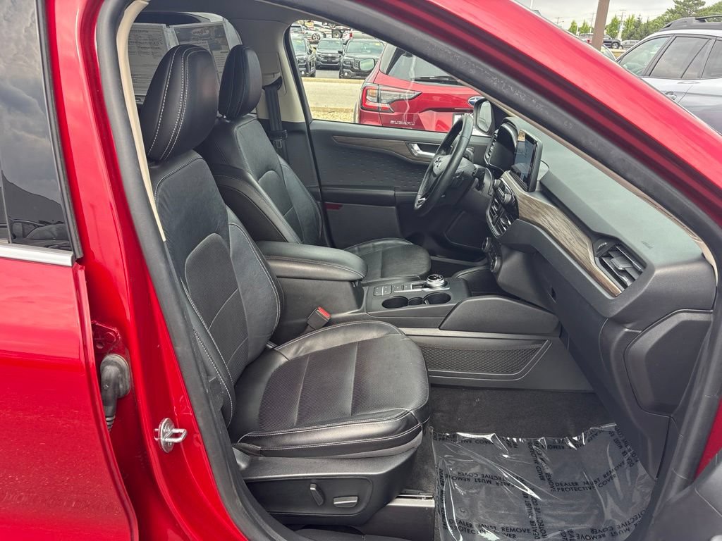 Used 2020 Ford Escape Titanium AWD/4WD image 10