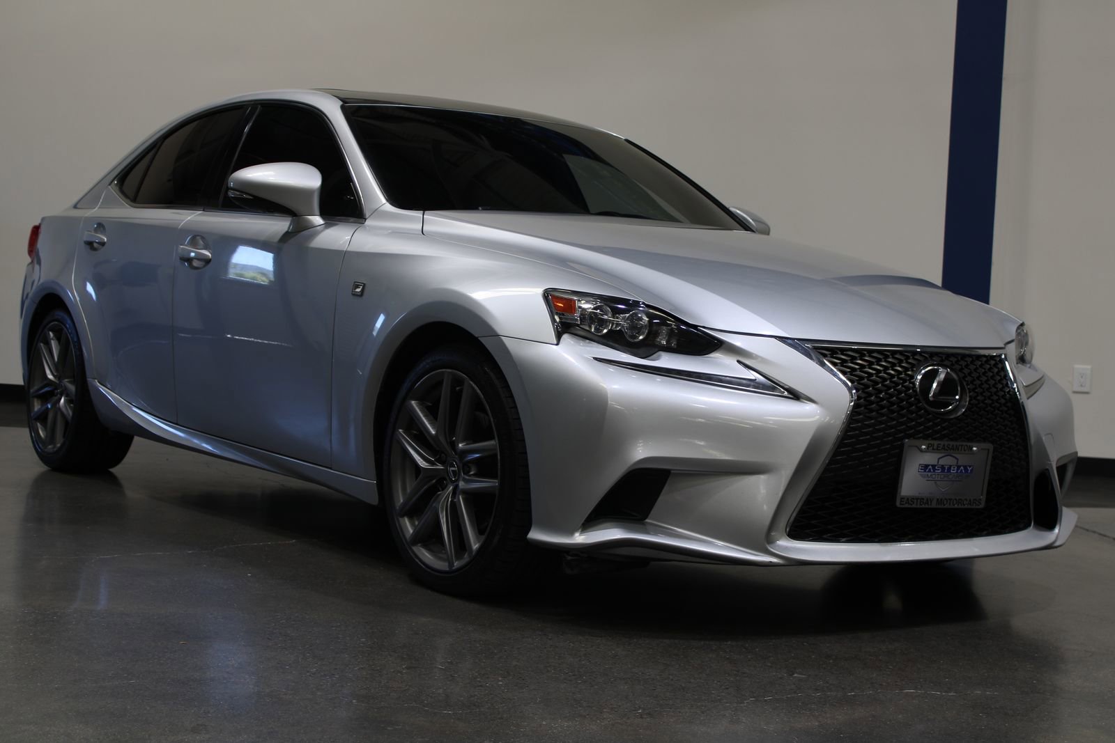Used 2015 Lexus IS 250 w/ F-Sport Package RWD image 3