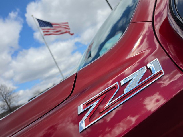 Used 2023 Chevrolet Tahoe Z71 w/ Luxury Package image 9