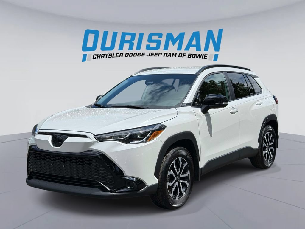 Used 2025 Toyota Corolla Cross AWD Hybrid image 5
